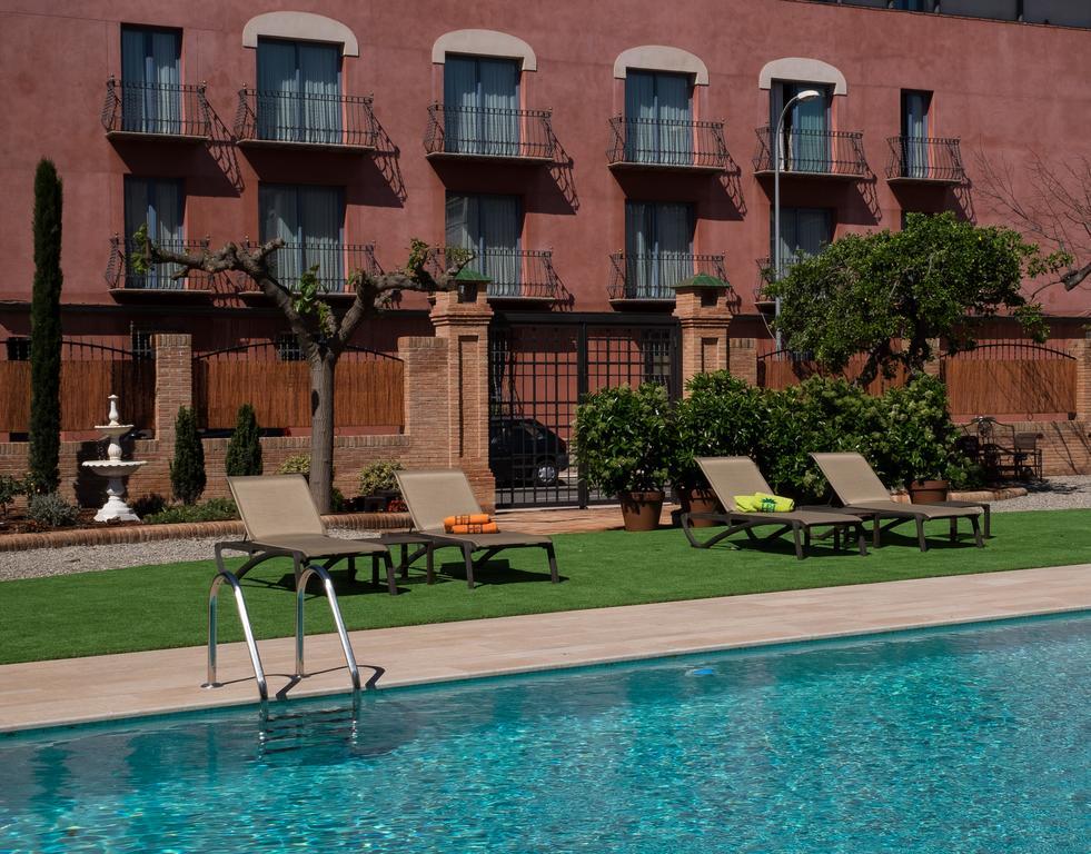 Sant Jordi Hotel Montbrió del Camp Екстериор снимка